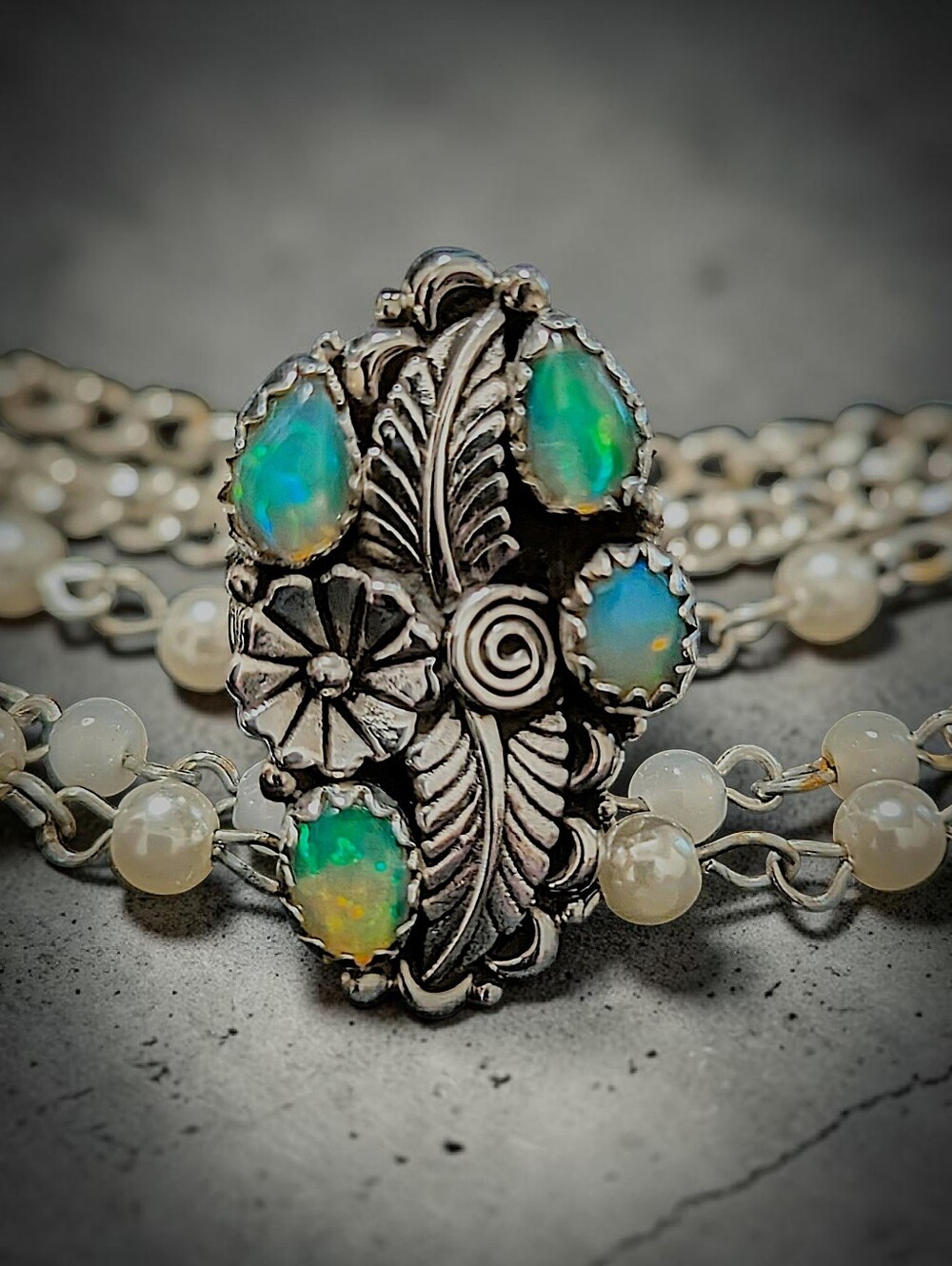 Multi stone authentic Welo opal Set In A beautiful 925 Sterling silver Setting